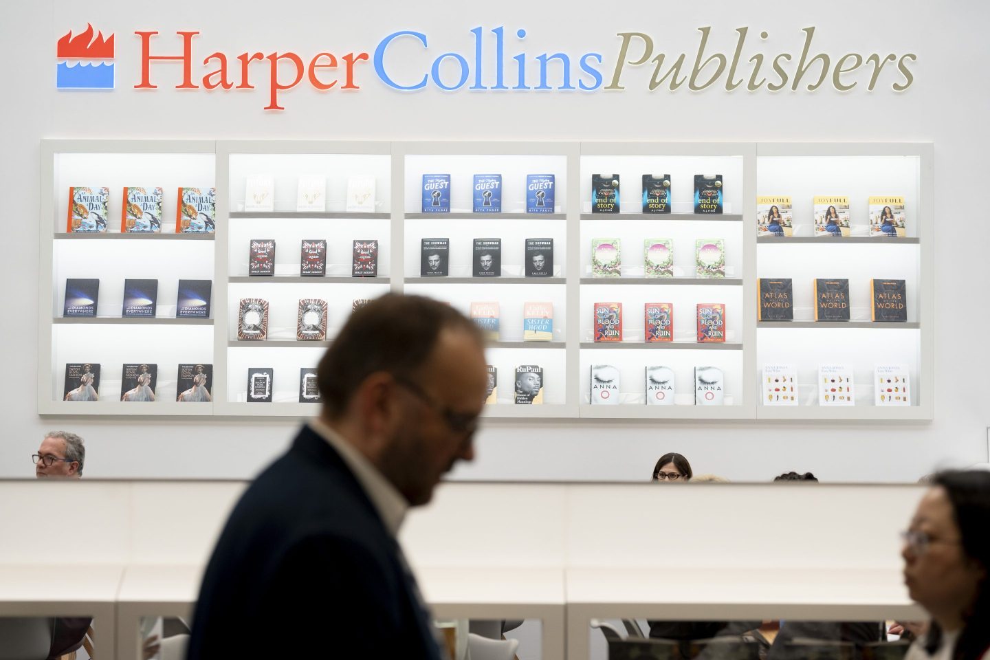 The tech company is offering HarperCollins a payment of $2,500 per chosen book to utilize it in training its large language model (LLM) for a period of up to three years.