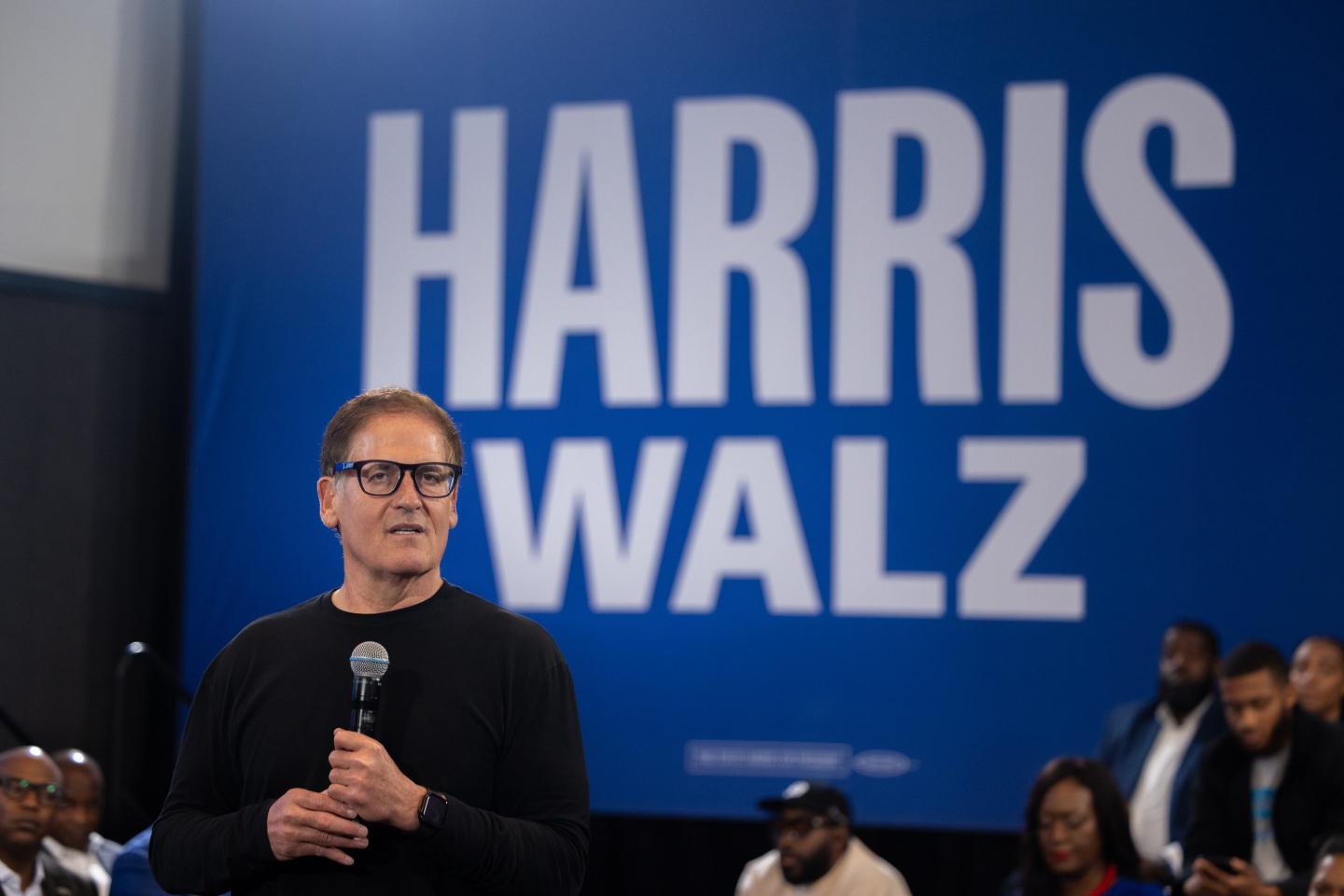 Billionaire Mark Cuban says strong, intelligent women intimidate Donald Trump and he doesn’t like to be challenged by them