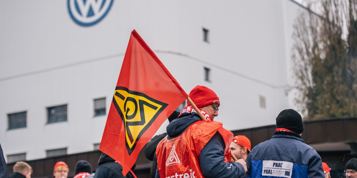 Over 60,000 Layoffs Announced by German Fortune 500 Firms Amid Economic Struggles