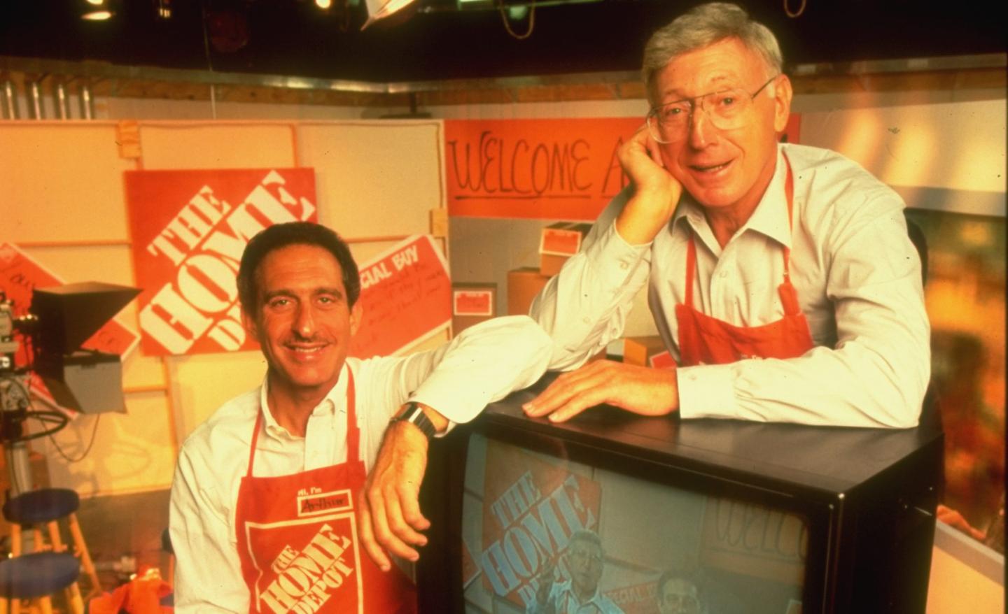 Home Depot honchos CEO Bernard Marcus (L) &amp; Pres. Arthur Blank (R)