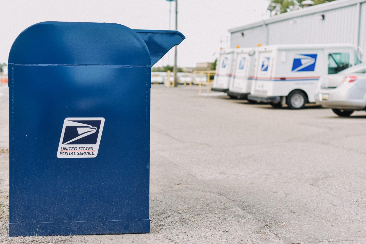 Trump eyes privatizing US Postal Service, Washington Post says