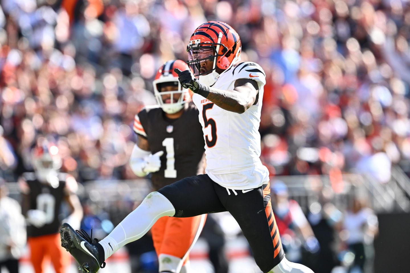 The Browns meet the Bengals tonight.