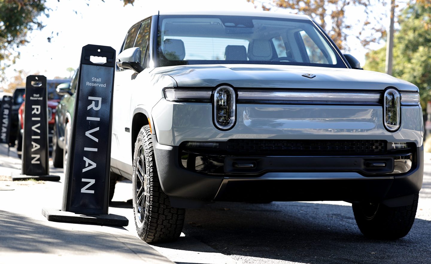 Rivian will build the software for VW's battery-powered cars from 2026 onwards.