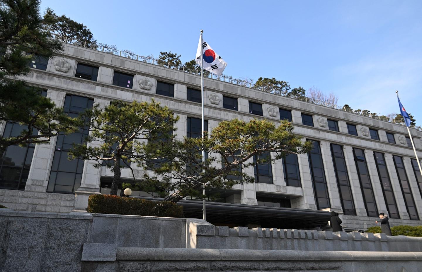 South Korea’s impeached president refuses to talk to investigators as Constitutional Court starts proceedings