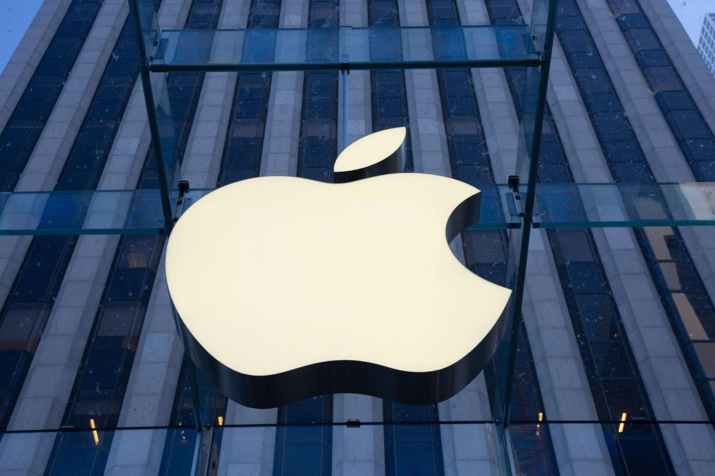 Apple’s new chief financial officer will use the same ‘CFO playbook’ say top analysts—and that’s good news for investors
