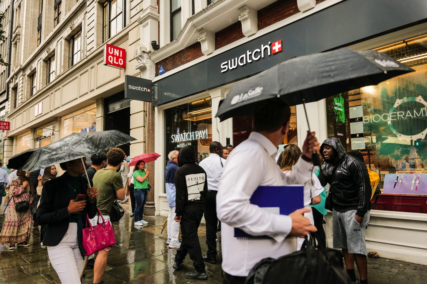 Omega brand owner Swatch Group AG has barely changed, failing to recover from a 28% drop last year.