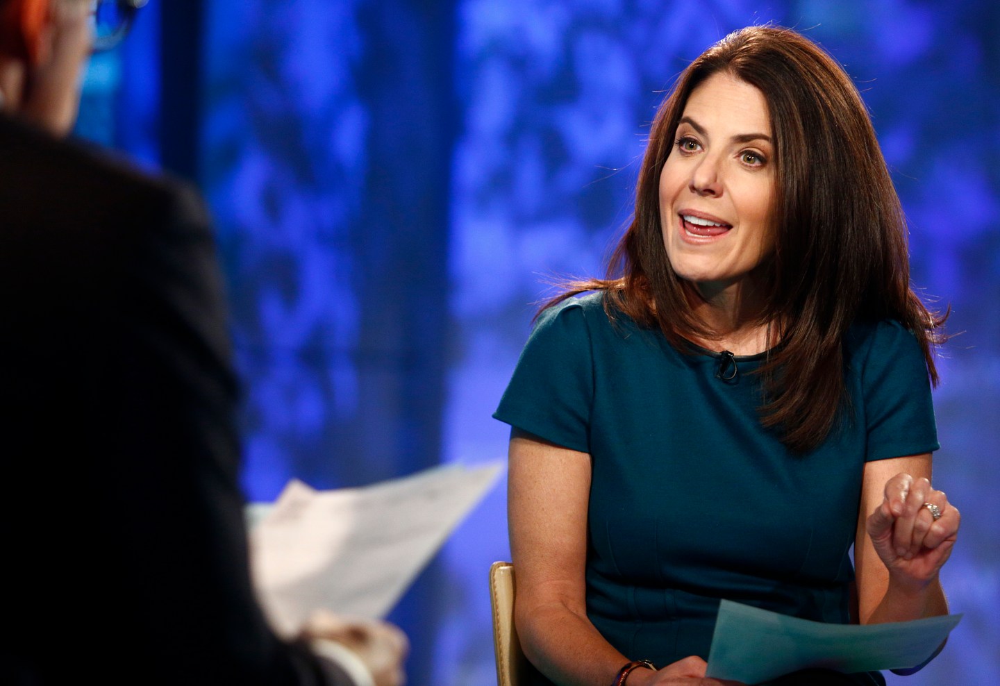 Jean Chatzky being interviewed.