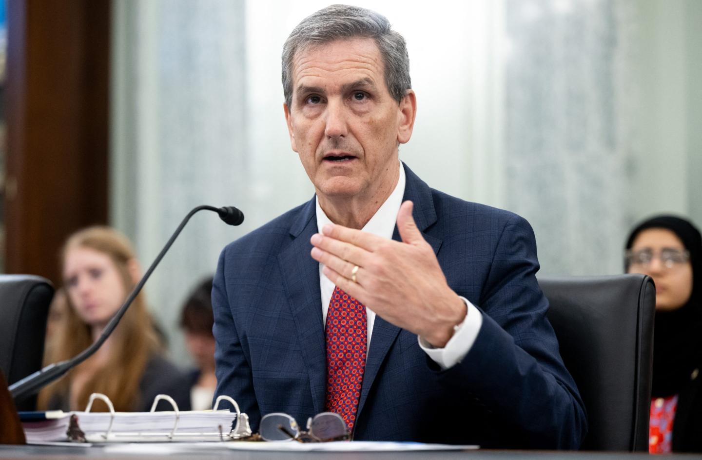 Former FAA Administrator Mike Whitaker testifies before a Senate Commerce Committee hearing.