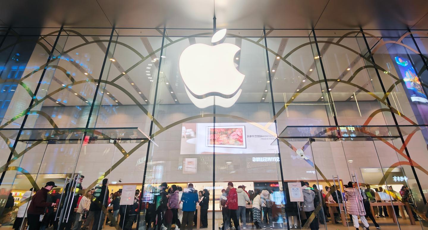 Apple is richer than ever thanks to high margins—and its new CFO intends to keep it that way
