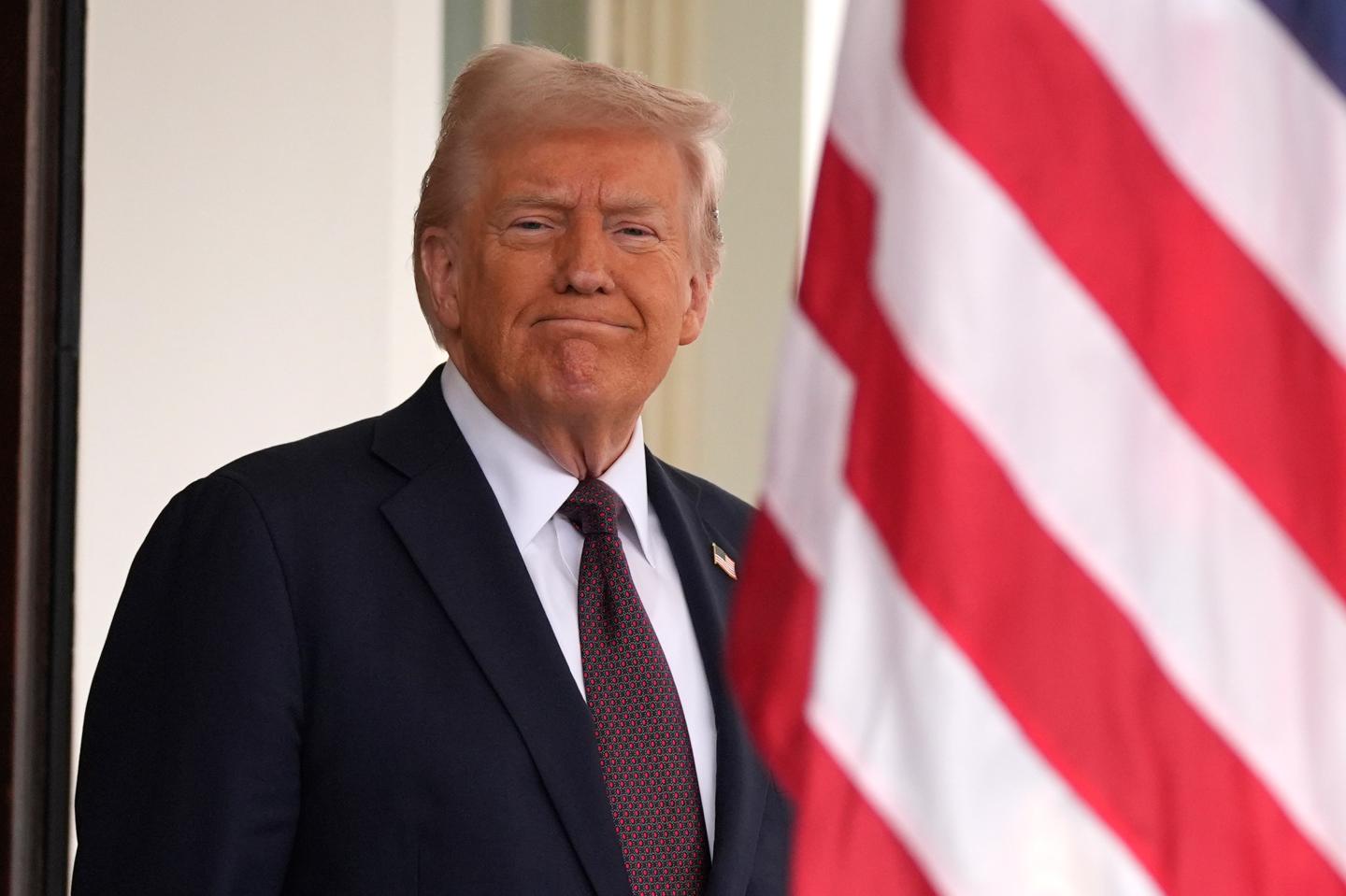 Trump plans to sign an executive order that could give the U.S. an official language for the first time in history