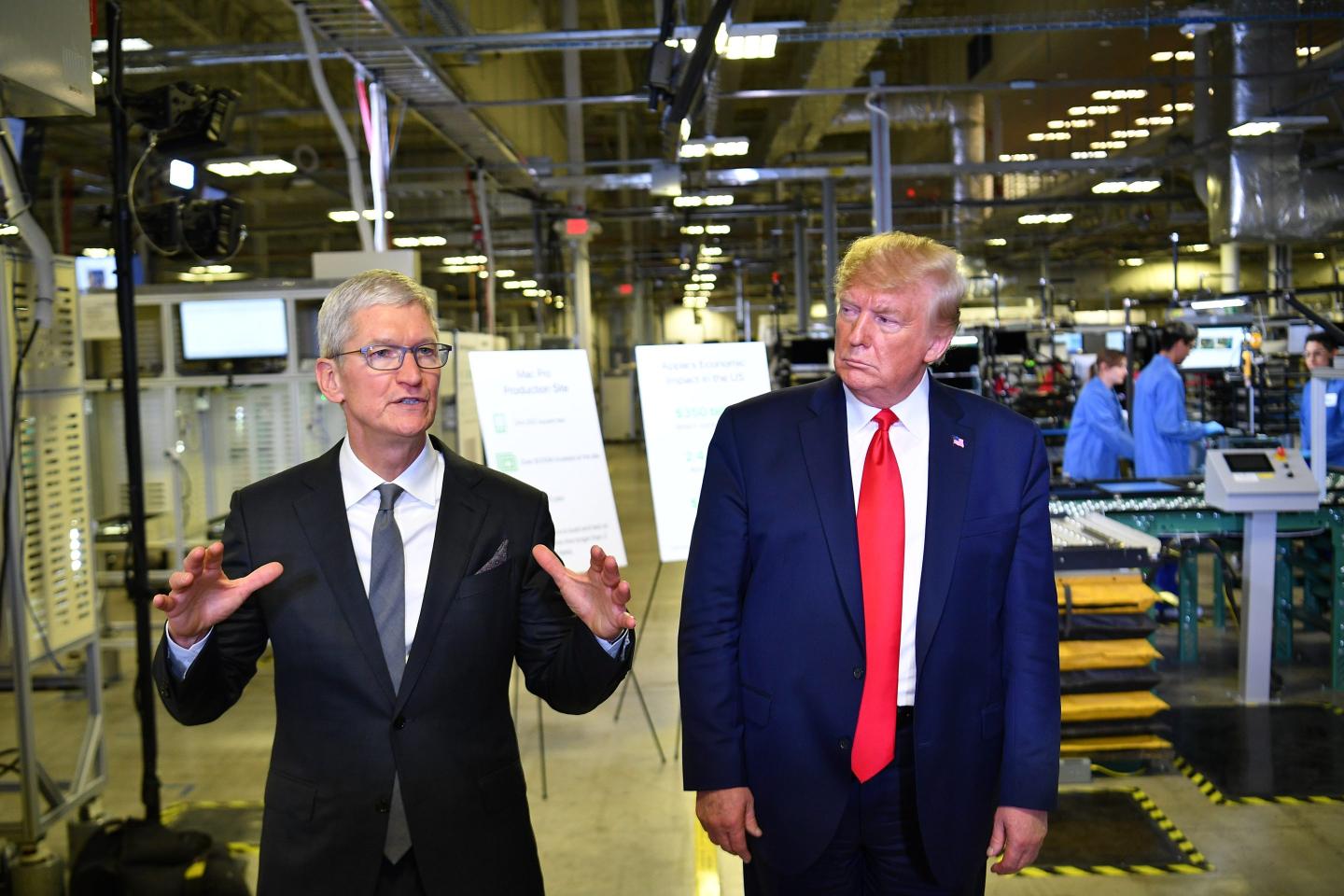 Trump takes a victory lap on Apple’s $500 billion U.S. investment, but one analyst calls it ‘completely unrealistic’