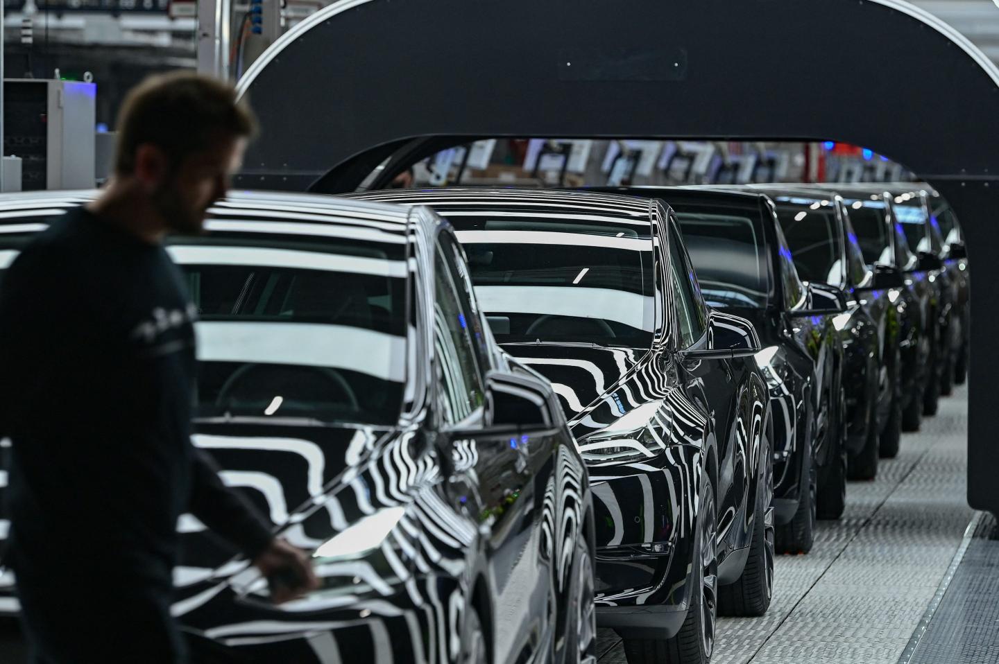Far-left claim responsibility for arson attack linked to new Tesla plant in Berlin