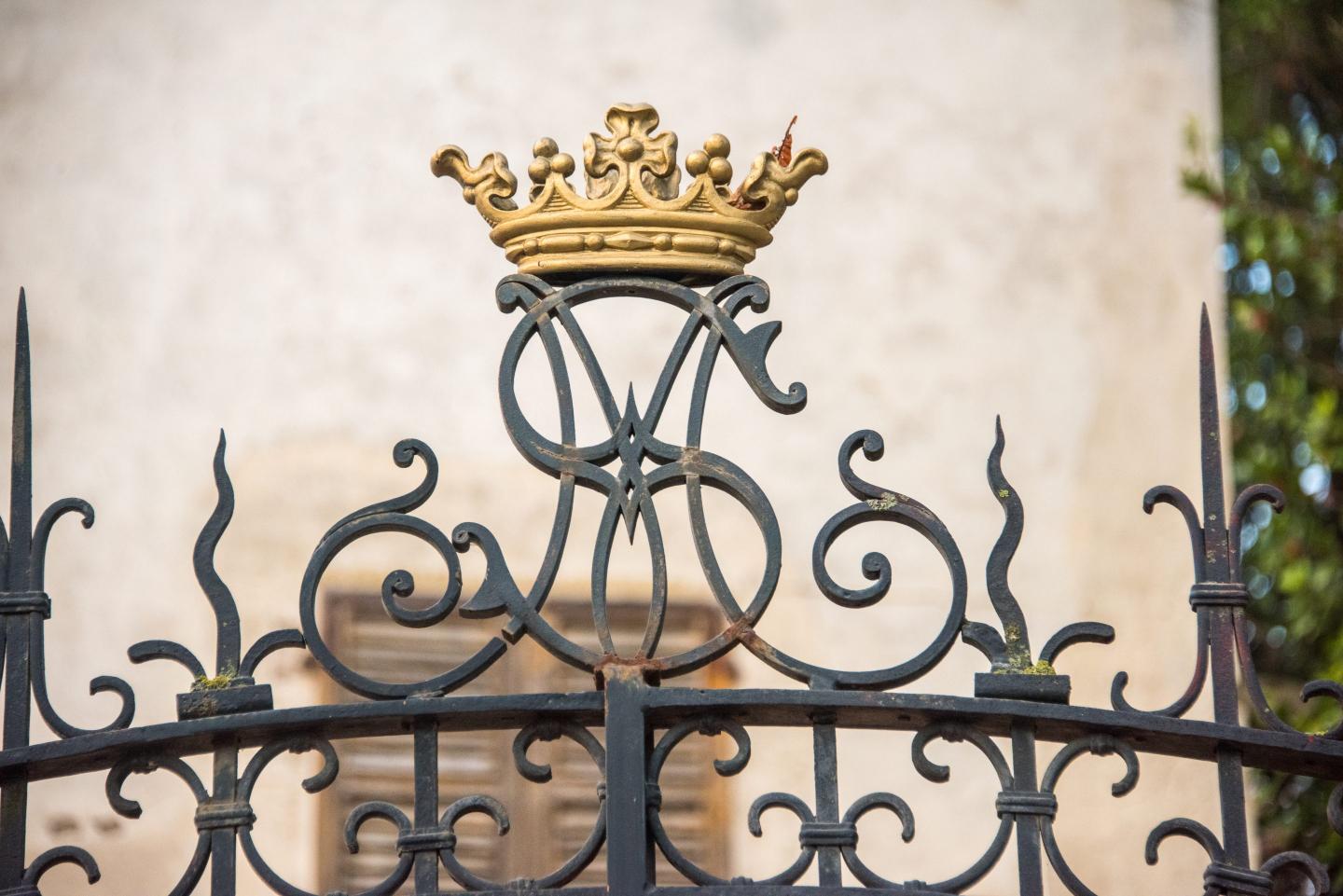 family coat of arms