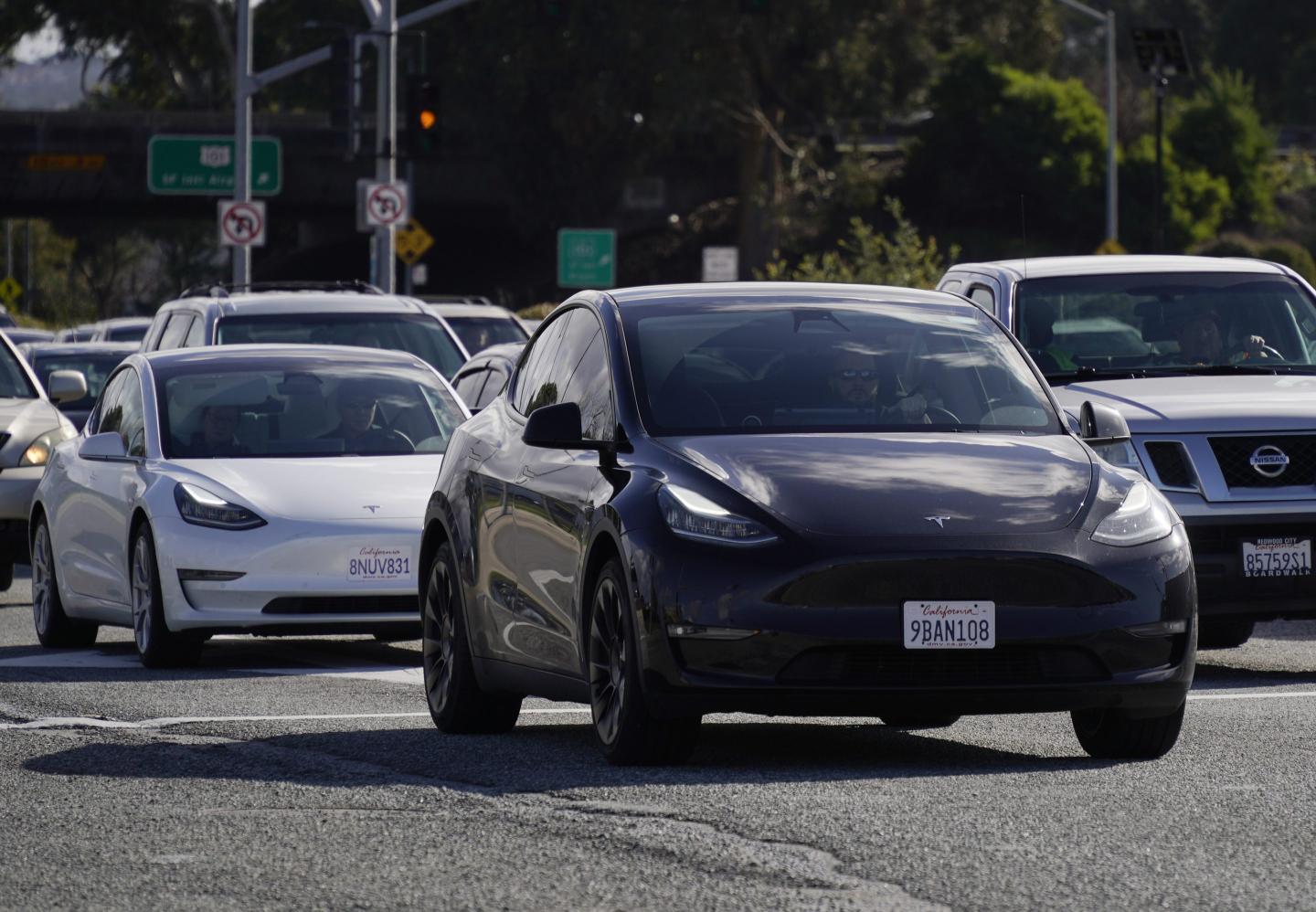 Italy launches consumer probe into Stellantis, BYD, Tesla and Volkswagen for lack of ‘clear and complete information’