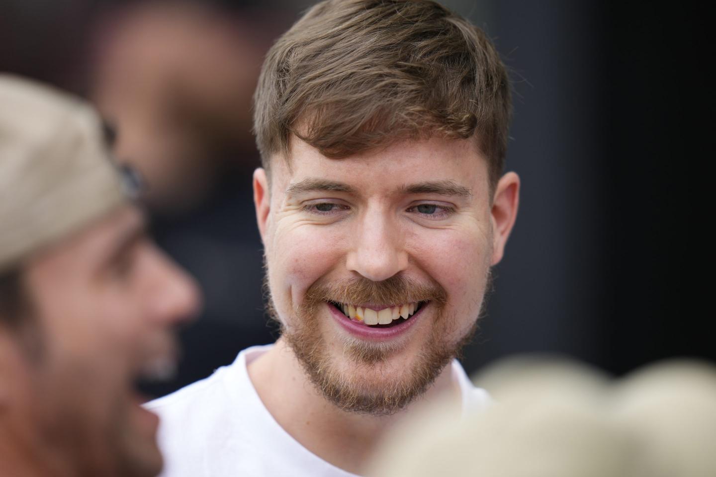 Jimmy Donaldson aka MrBeast has some food stuck in his teeth. Someone should probably tell him