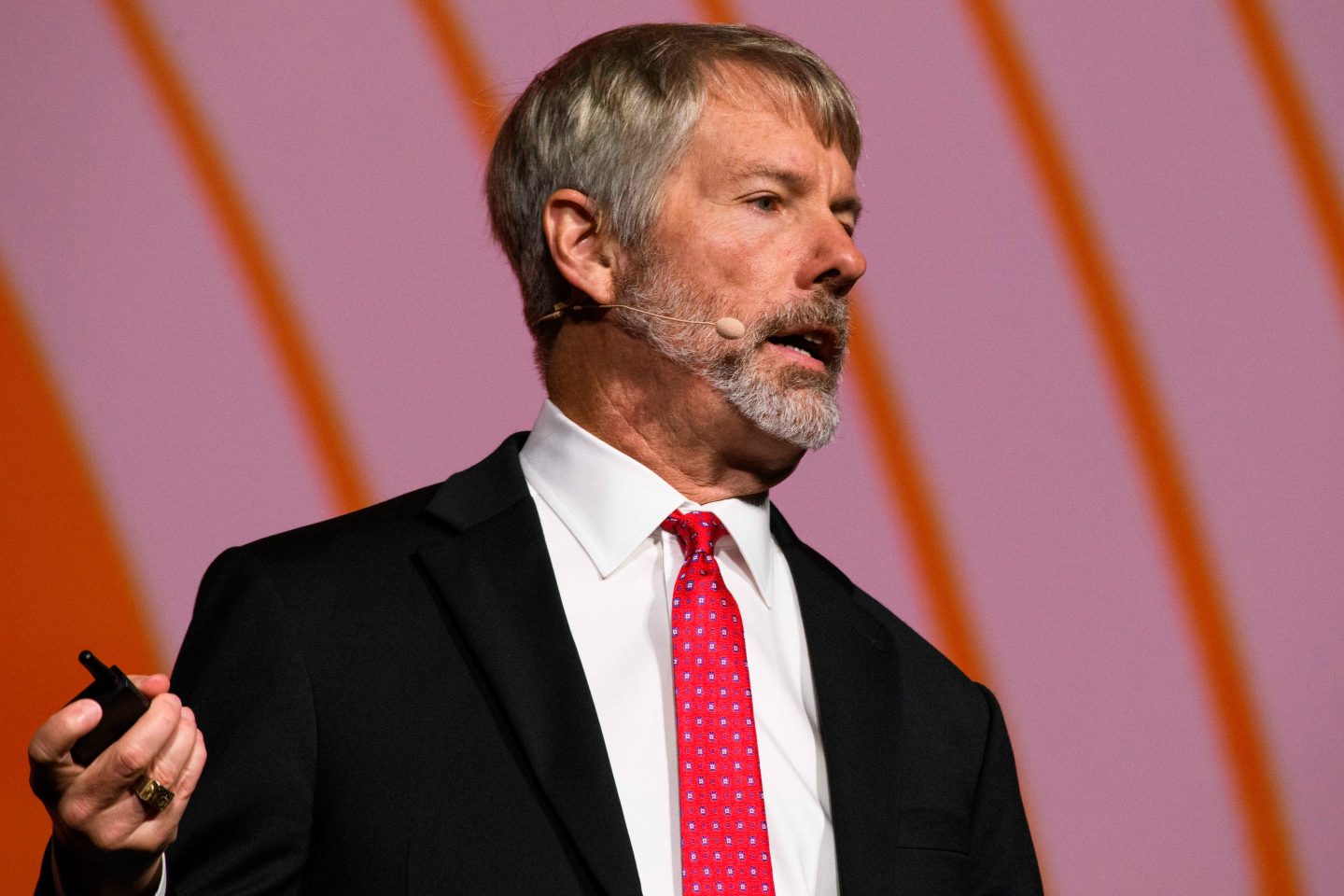 Bitcoin investment company Strategy, cofounded by Michael Saylor, reported its fourth consecutive loss in Q4 of 2024.