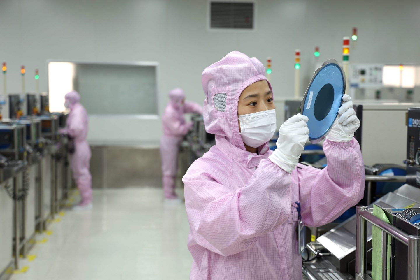 Workers making automotive semiconductor products in Binzhou, China, on December 25, 2024. (Photo: Costfoto/NurPhoto/Getty Images)