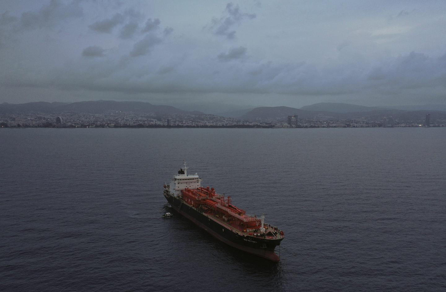 An oil tanker sits in the ocean