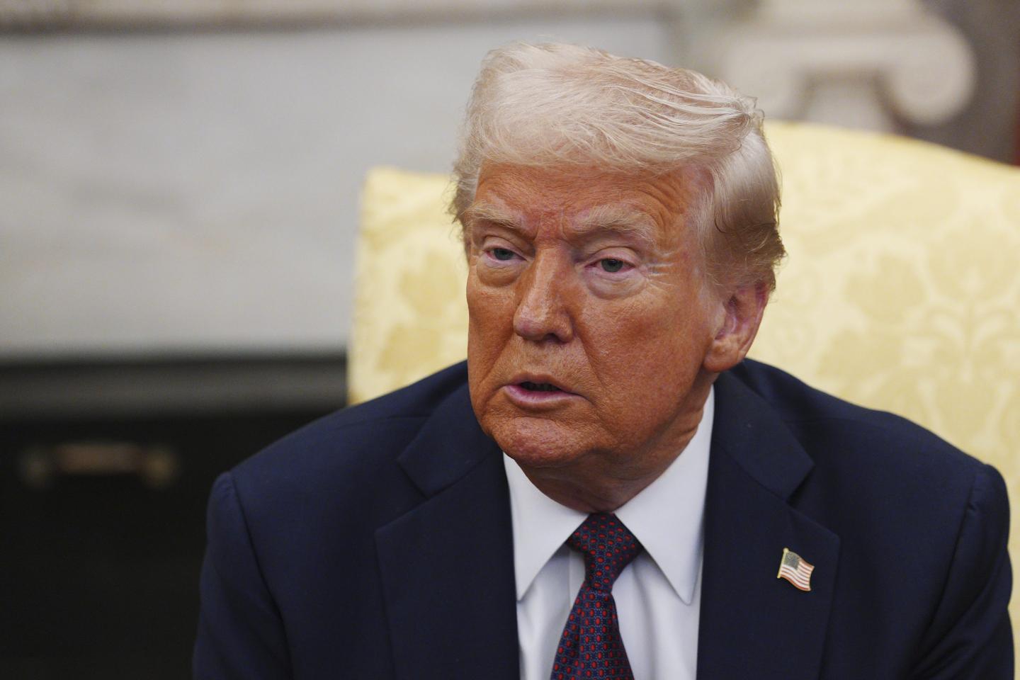 Trump looks confused