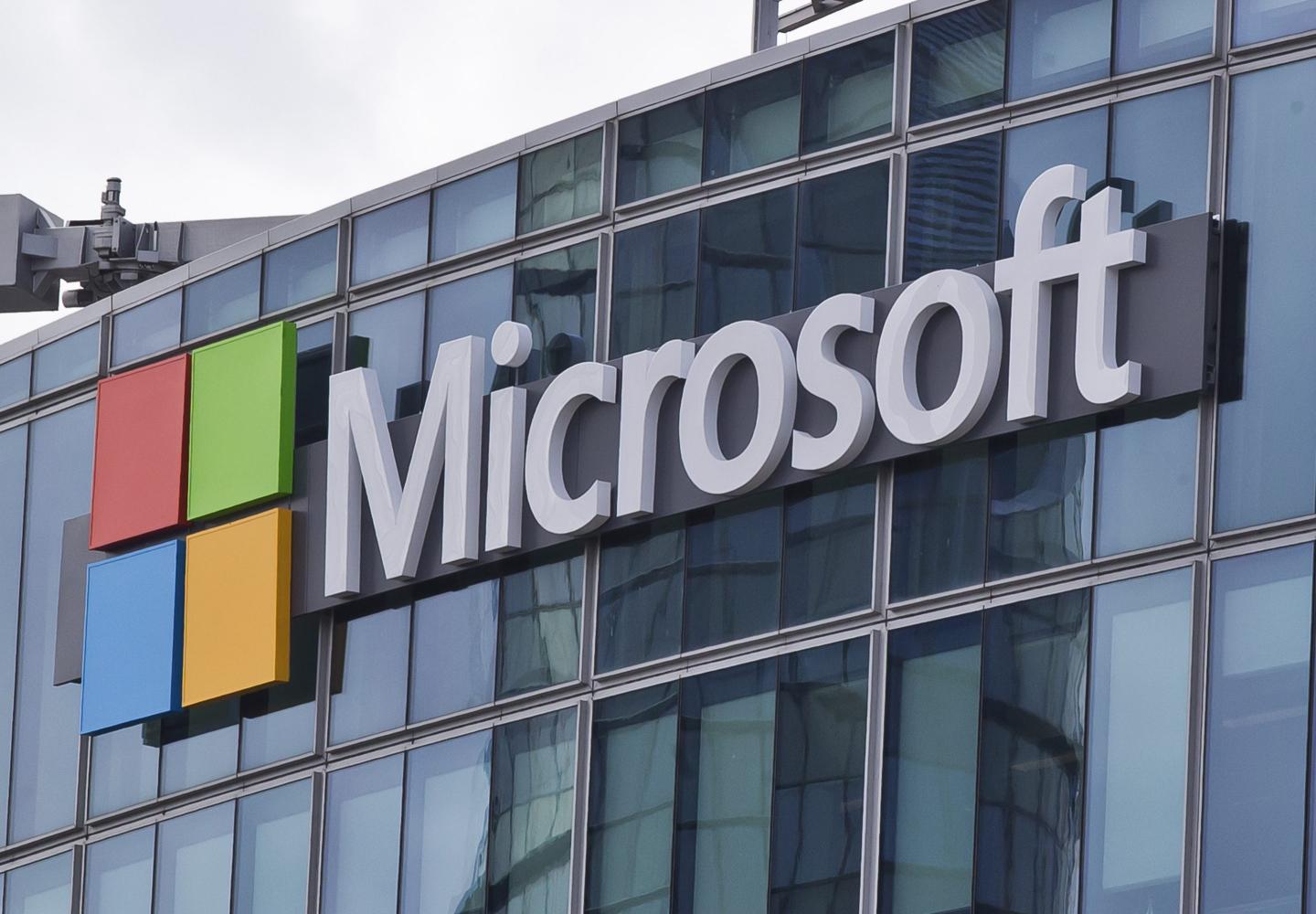 Outage reports for Microsoft 365, and Outlook in particular, peaked around 4 p.m. Eastern Standard Time before dropping off, and some users began saying their access was restored.
