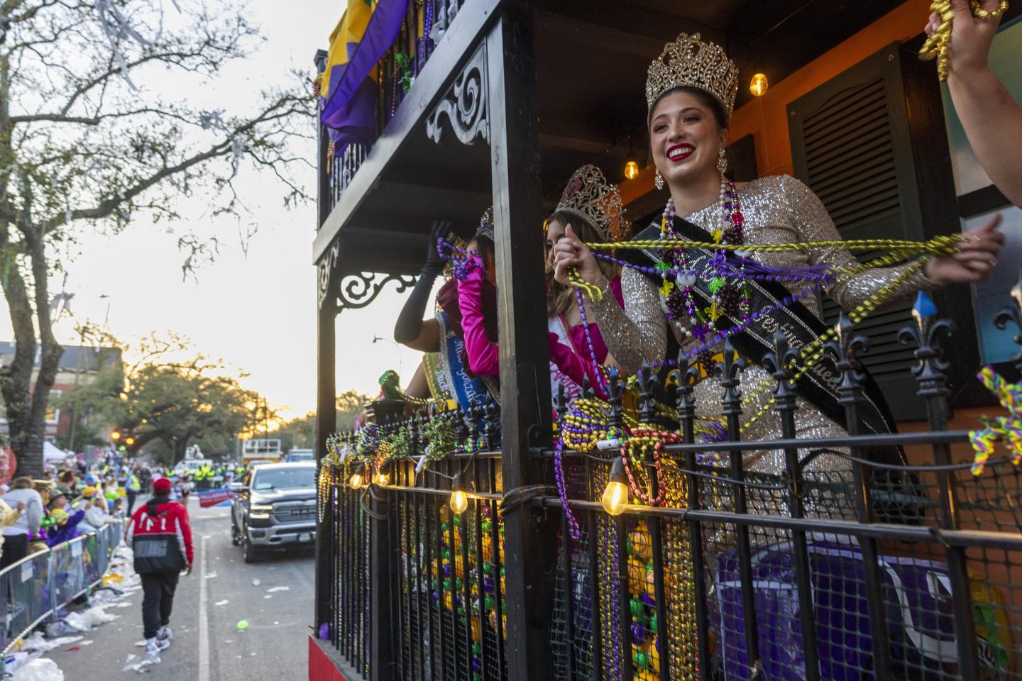 New Orleans scrambles to rework Mardi Gras in the face of severe storm and tornado warnings