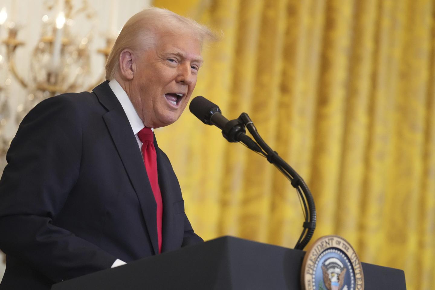 Trump signs executive order ending collective bargaining with federal unions at agencies involved with national security