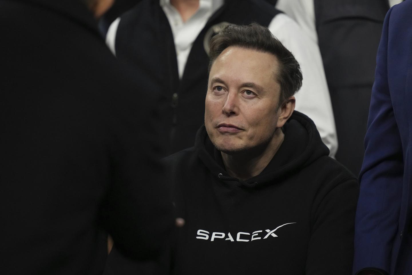 Wisconsin AG asks state’s top court to stop Musk’s $1 million payments to voters amid hotly contested judicial election