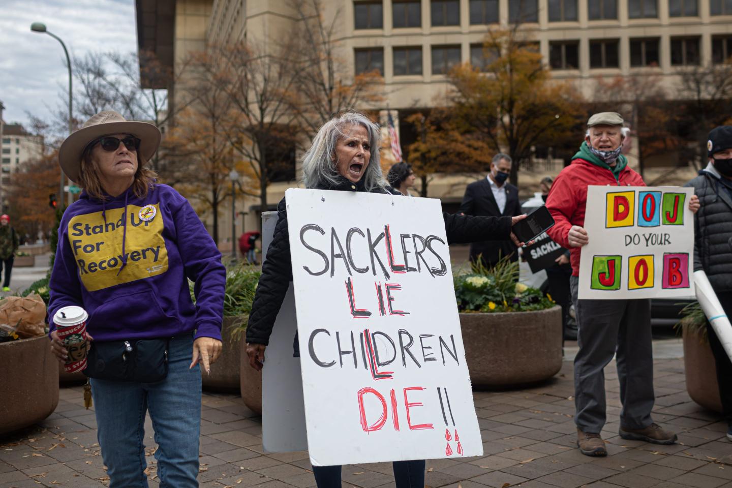 Purdue Pharma makes new offer to settle lawsuits over Oxycontin opioid crisis, and it includes up to $7 billion cash from the Sacklers