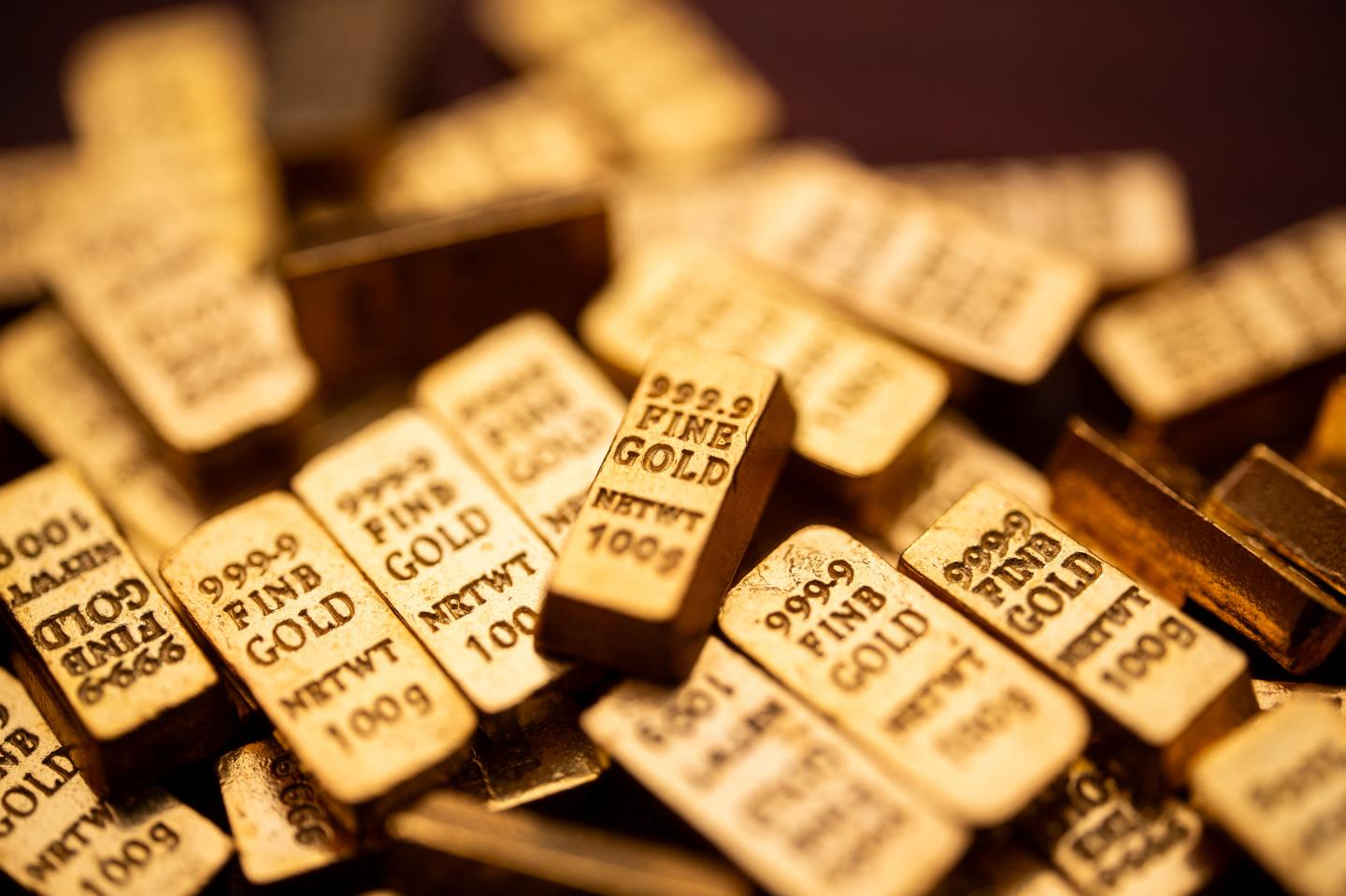 Gold rises above $3,100 for first time as U.S. levies boost havens