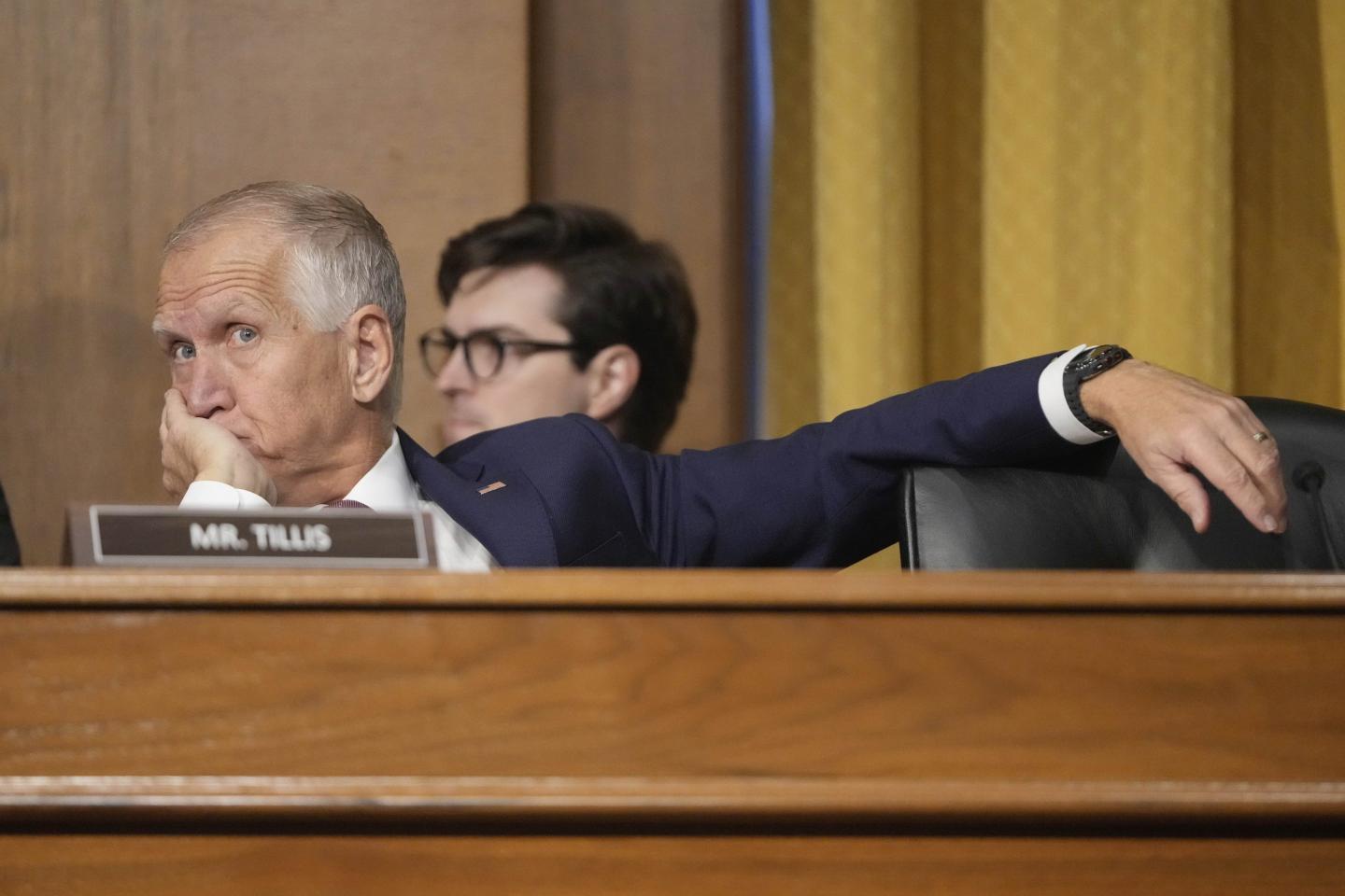 GOP lawmakers lash out at Trump officials—but not the president—over tariff hits to the economy