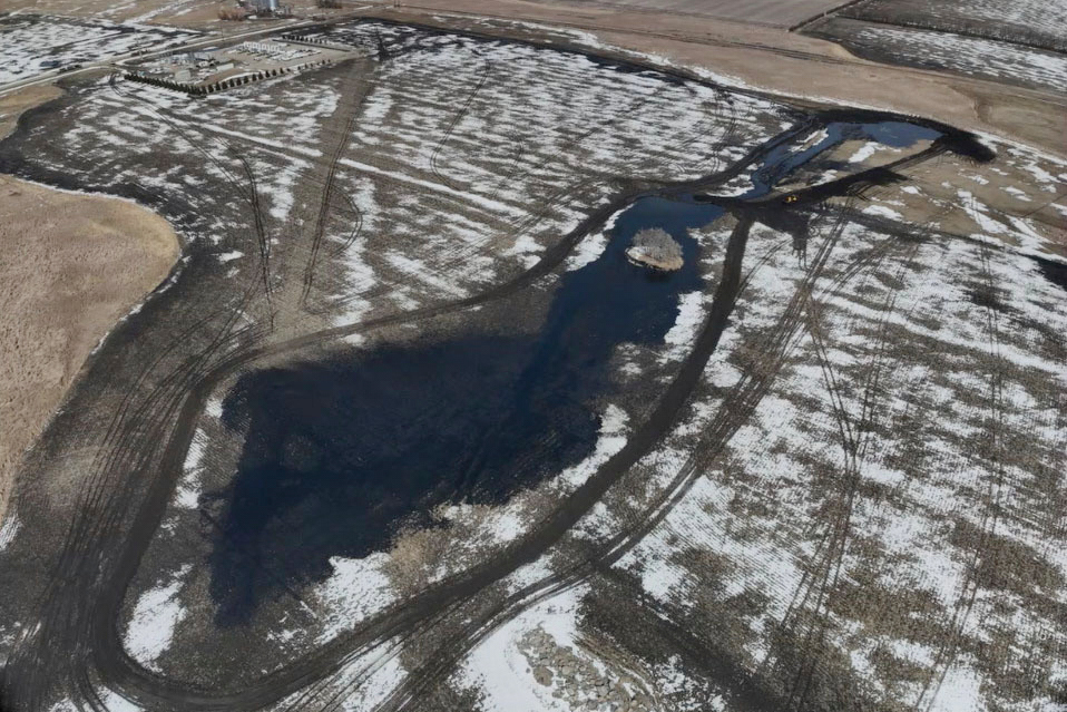Workers have recovered thousands of gallons of crude oil from an underground pipeline spill on North Dakota farmland.