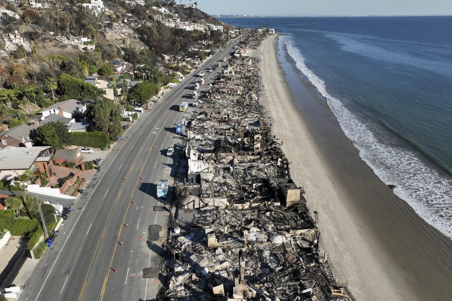 LA lawsuits accuse insurance companies of colluding to ‘suddenly and simultaneously’ drop coverage in fire-prone parts of California