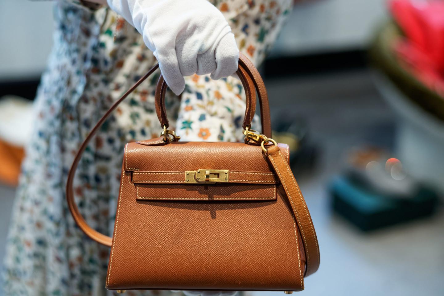 Presentation to the public of a rare Hermès bag