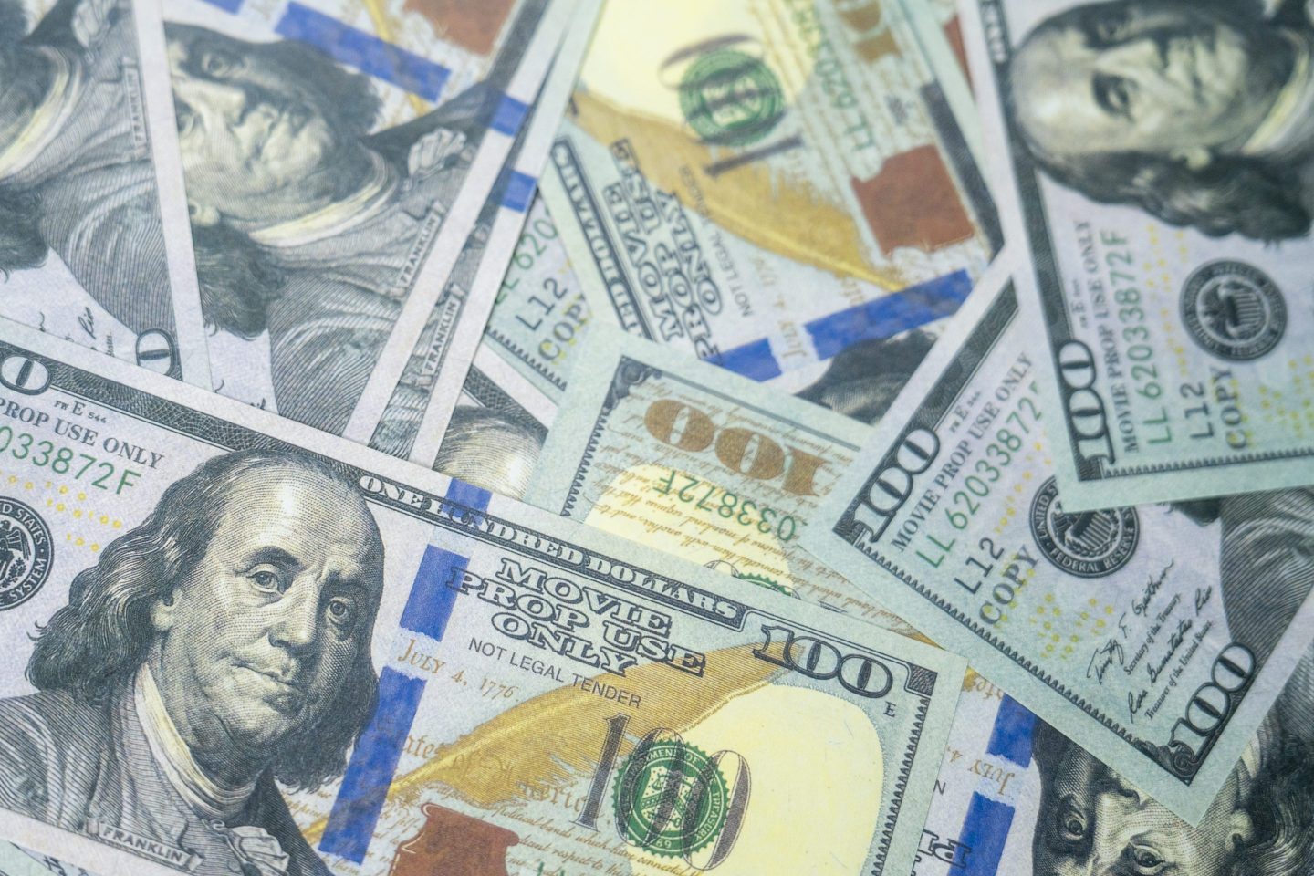 The dollar is taking a beating as Trump’s tariff policies cause widespread uncertainty.