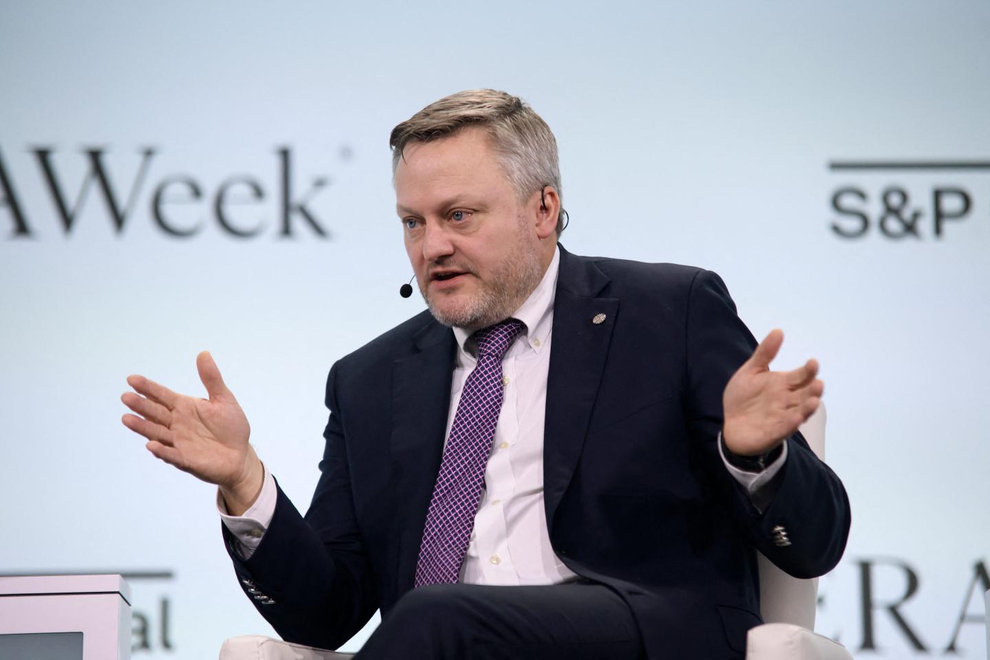 BP reports profit drop as energy giant restrategizes to focus on fossil fuel output