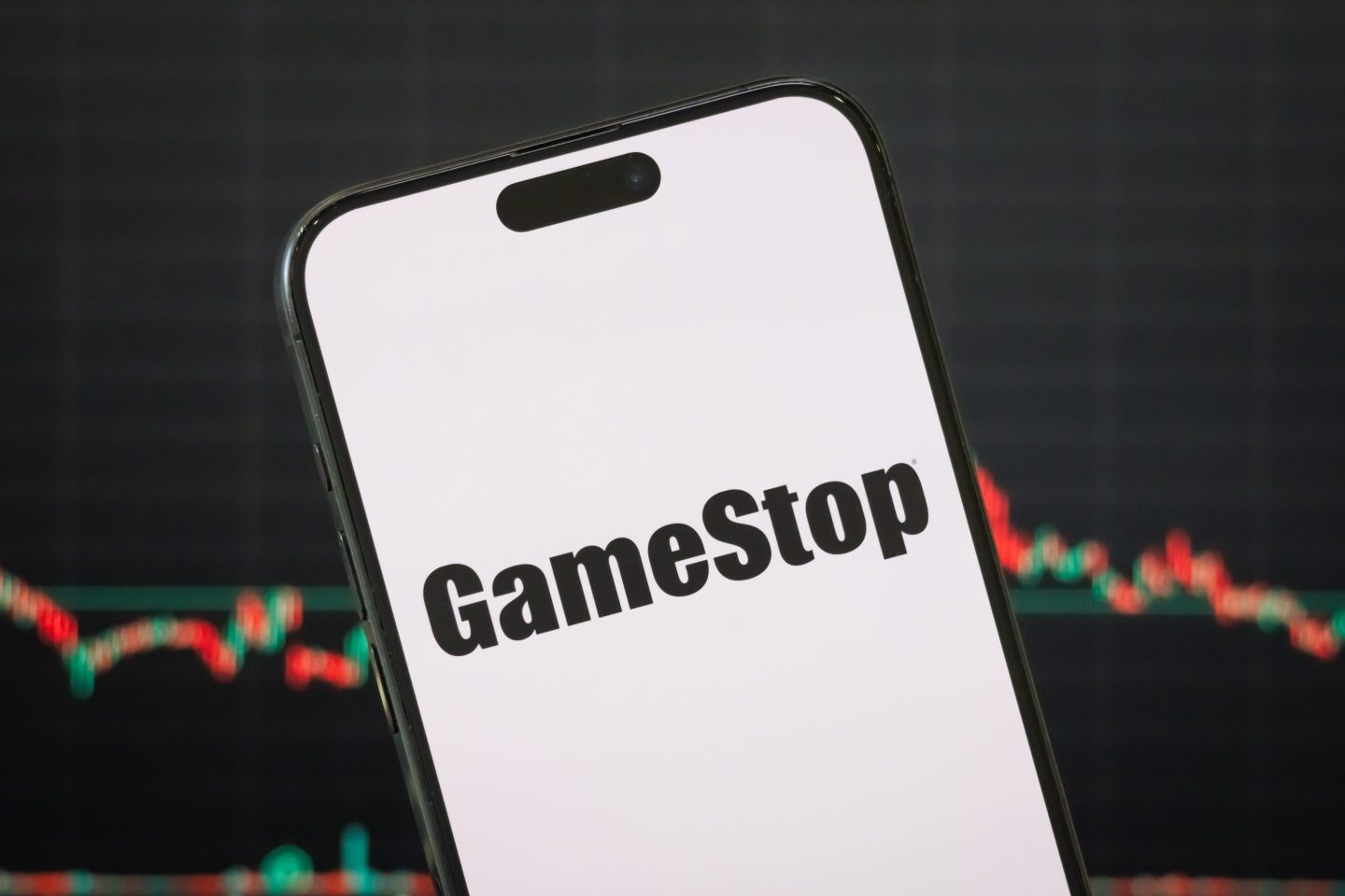 GameStop announced that it has raised $1.5 billion in a private offering on Tuesday.