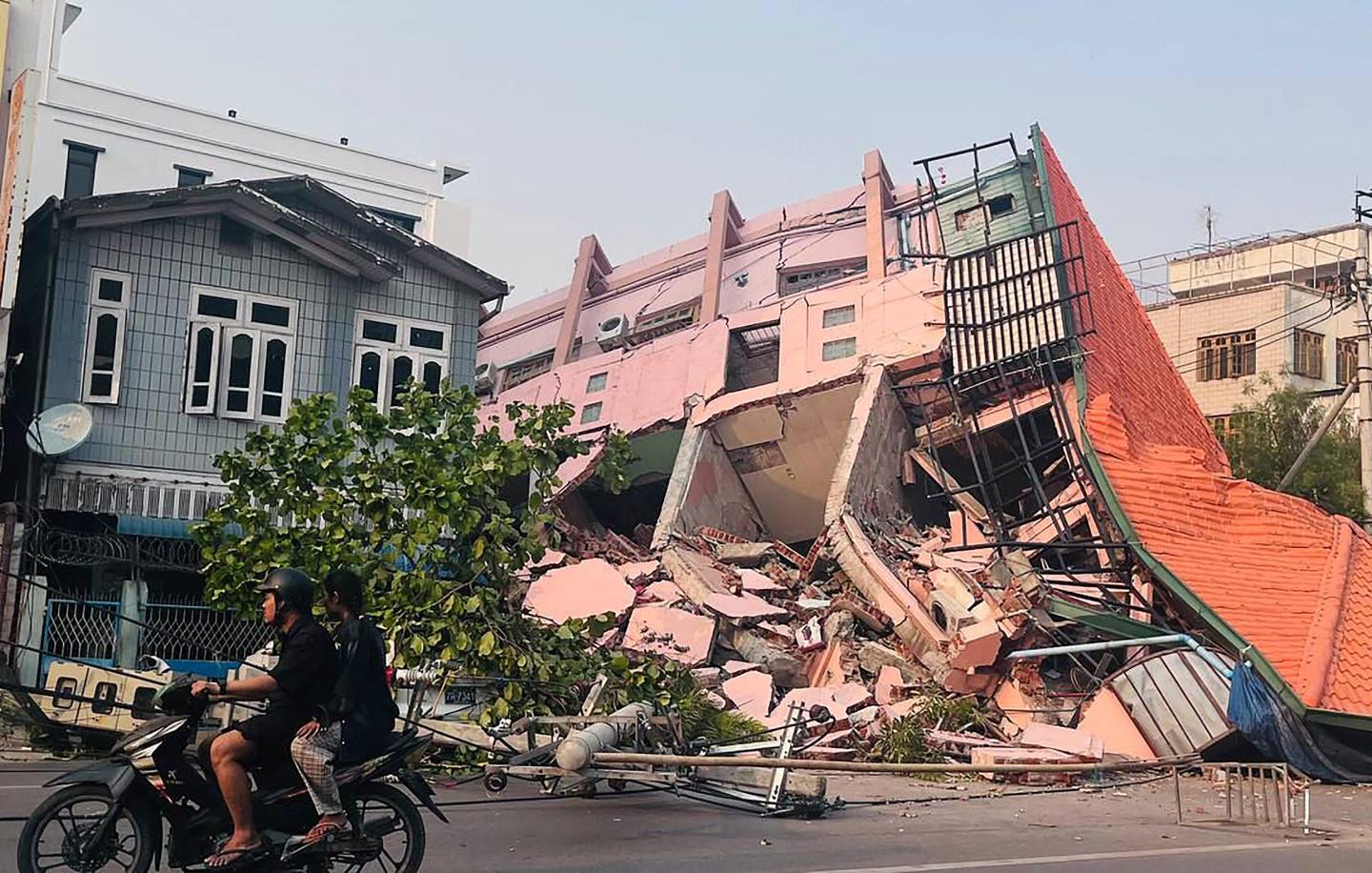 Myanmar death toll passes 2,000 as tragic tales mount: 200 Buddhist monks in a collapsed monastery, 50 children in a crumbled preschool, 700 Muslims praying at mosques