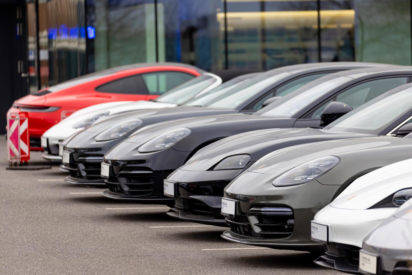 Americans rushed to splurge on cars and big ticket items before Trump tariffs kicked in as if it was ‘one gigantic clearance sale,’ economist says