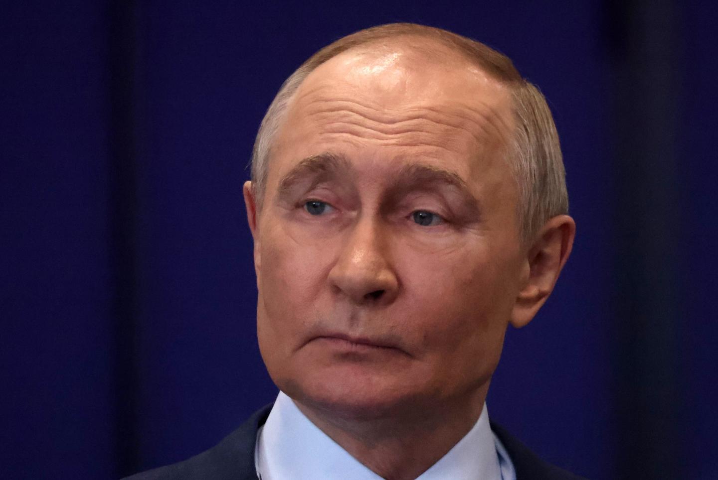 Putin accused of violating Easter Sunday truce he ordered