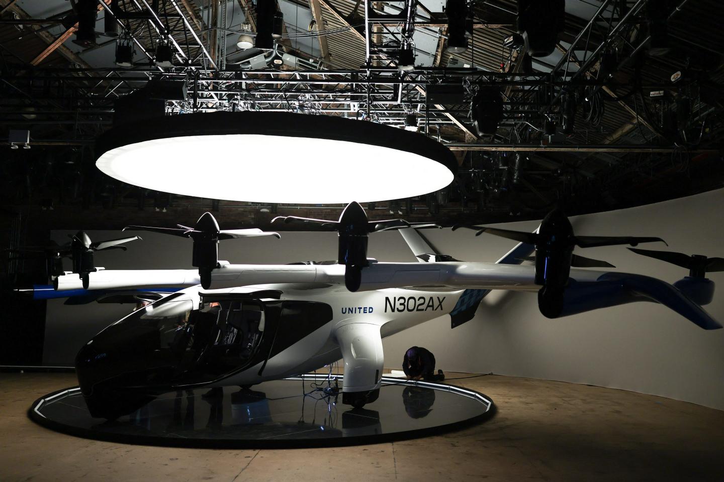 Electric air taxi Archer says it’s partnering with United Airlines to fly New Yorkers to and from NYC airports in as little as 5 minutes
