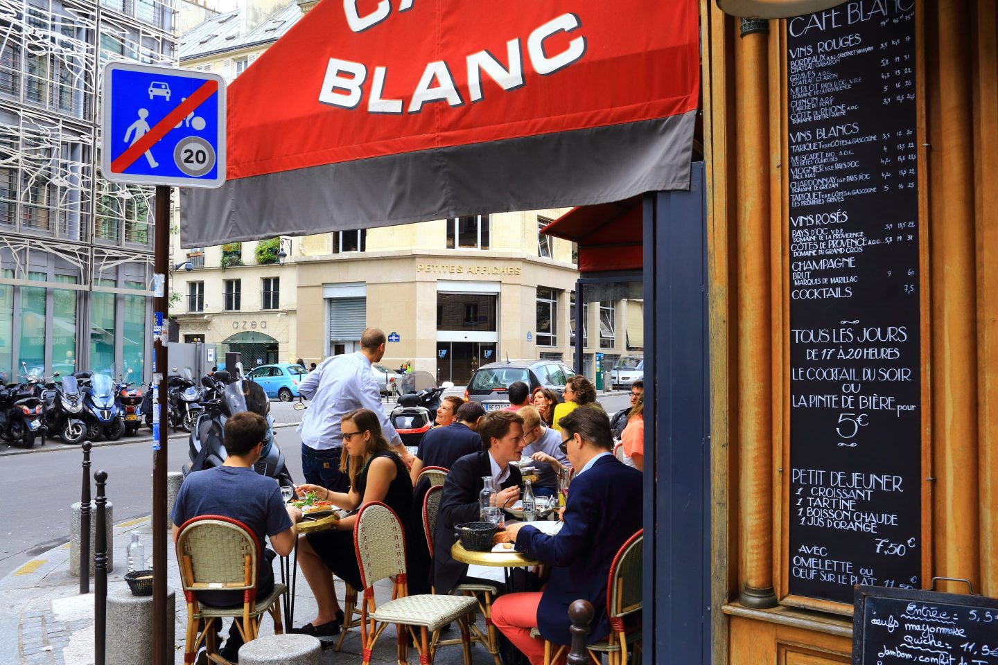 Some French restaurants have started offering a cut-price 'anti-crise menu'.