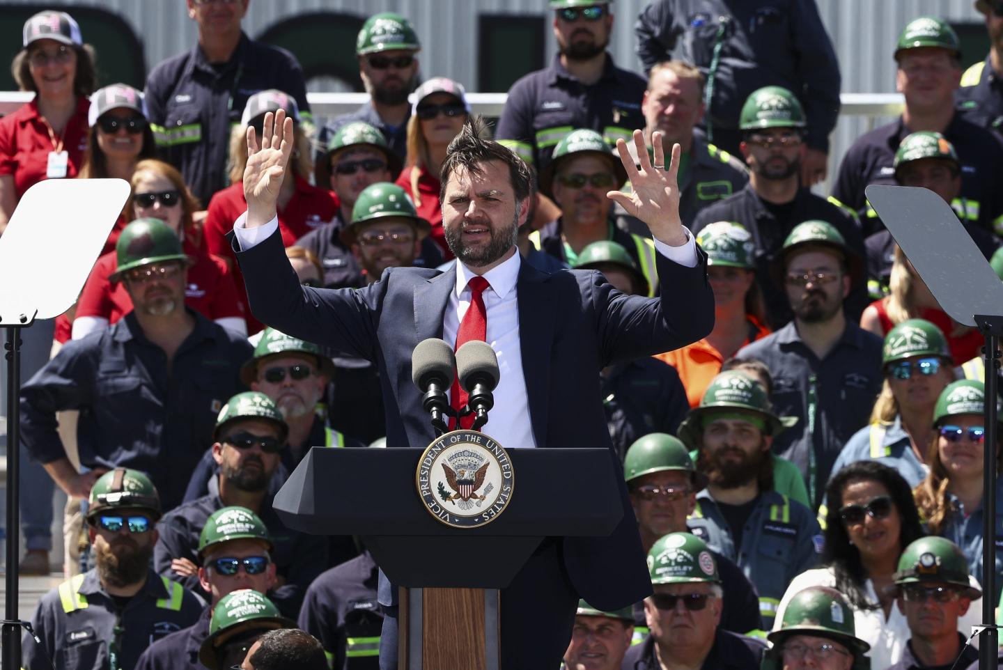 VP Vance says U.S. is launching an ‘industrial renaissance’ in visit to South Carolina steel plant