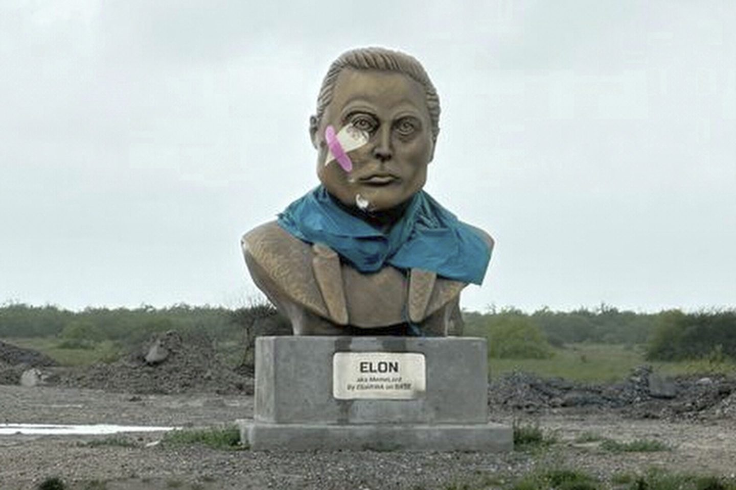 A statue of SpaceX founder Elon Musk near the Texas town of Boca Chica, which will become Starbase after residents approved a measure to make the area surrounding the rocket launch site its own city.