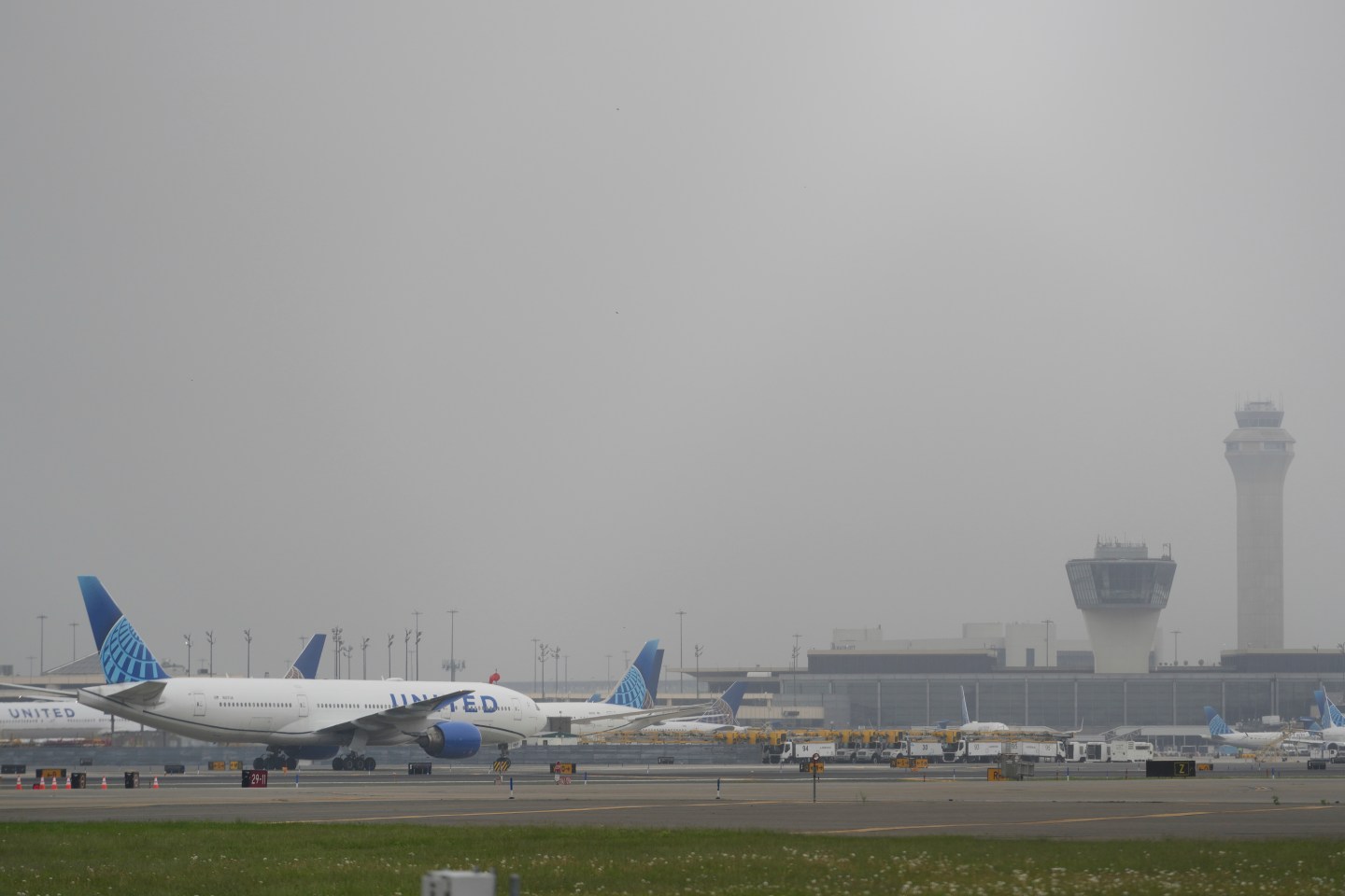The air traffic controllers directing planes into the Newark, New Jersey, airport lost their radar Friday morning for the second time in two weeks.
