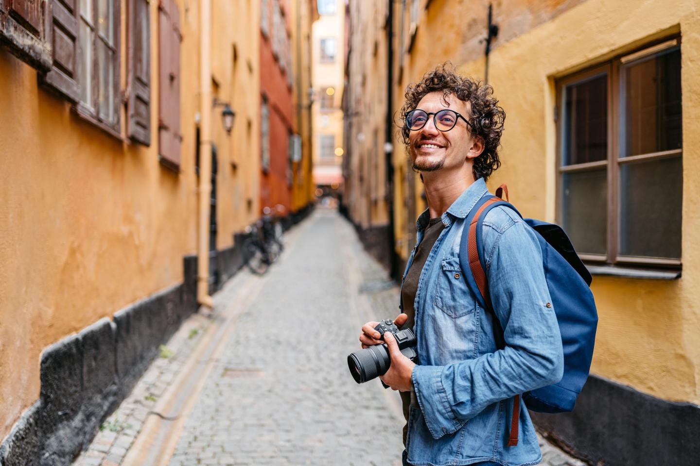 Traveling can wreak havoc on your gut health. Try these 6 expert tips to stay healthy