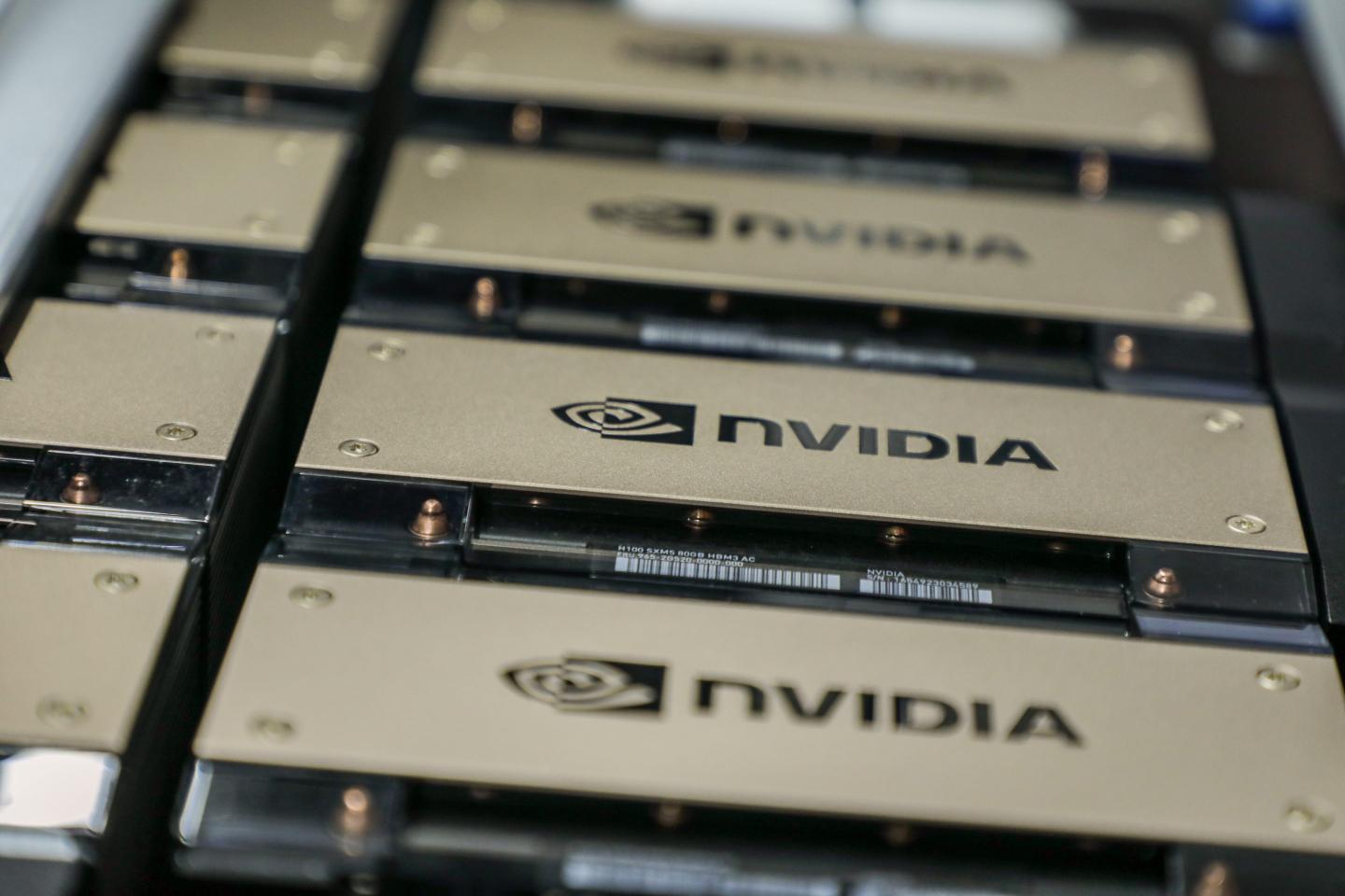 U.S. mulls letting UAE buy over a million leading Nvidia chips