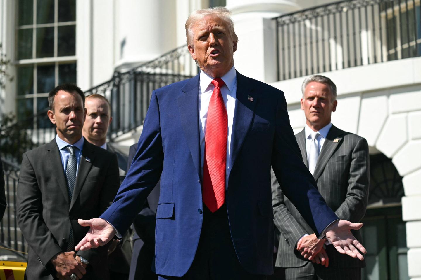 JPMorgan lowers its recession odds as Trump strikes a temporary deal to drop tariffs on China