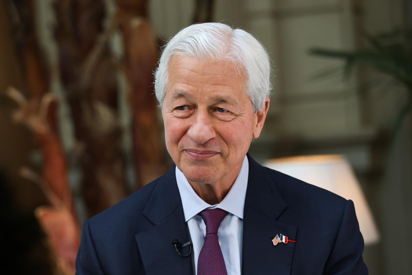 Dimon says recession remains a possibility on tariff fallout