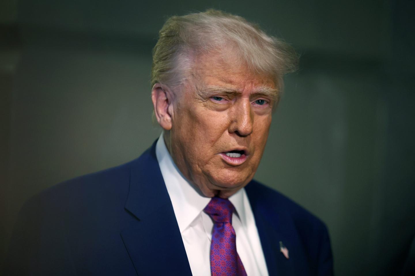 Trump extends deadline for 50% tariffs on EU to July 9