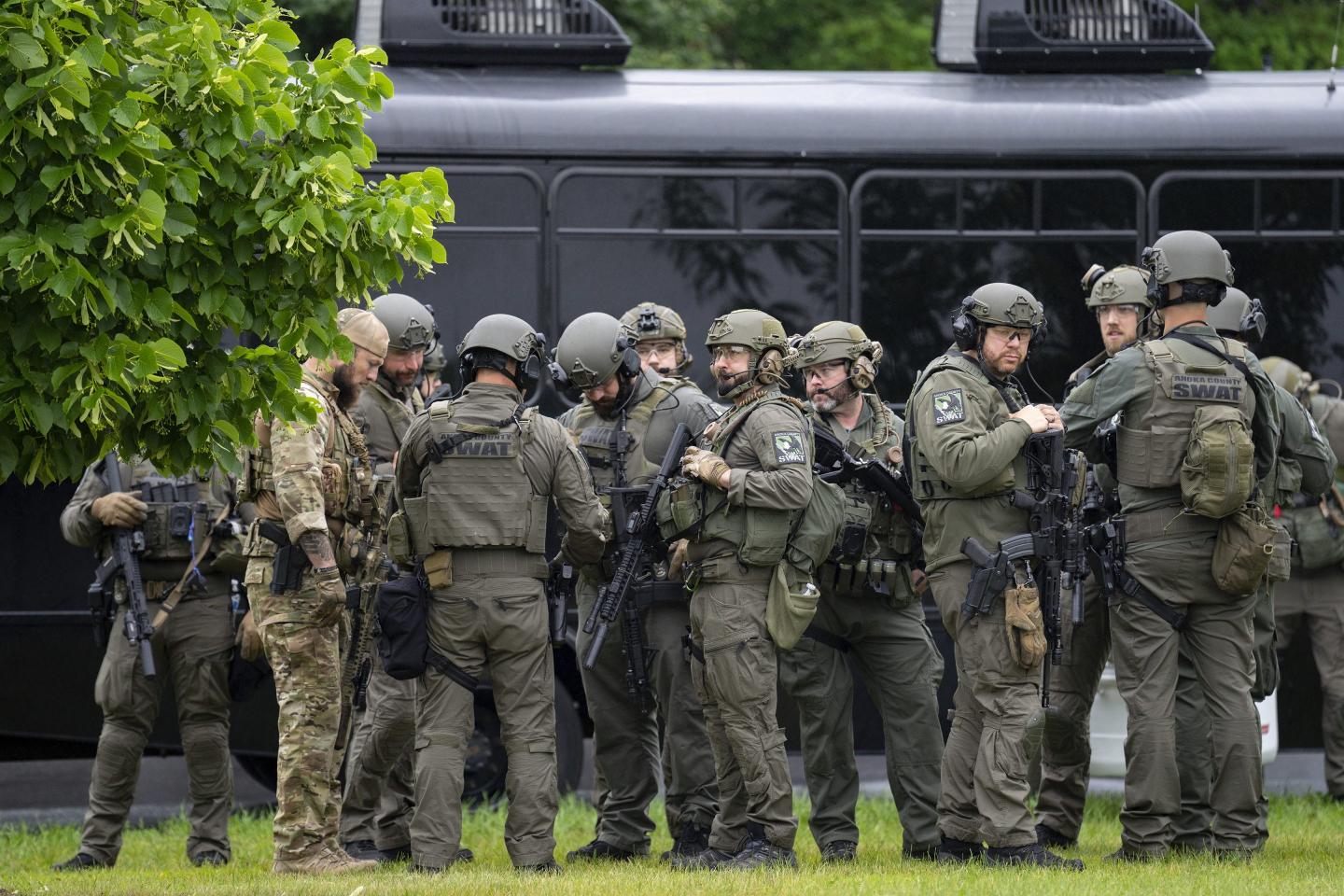 Authorities still searching for suspect in shooting of 2 Minnesota state lawmakers